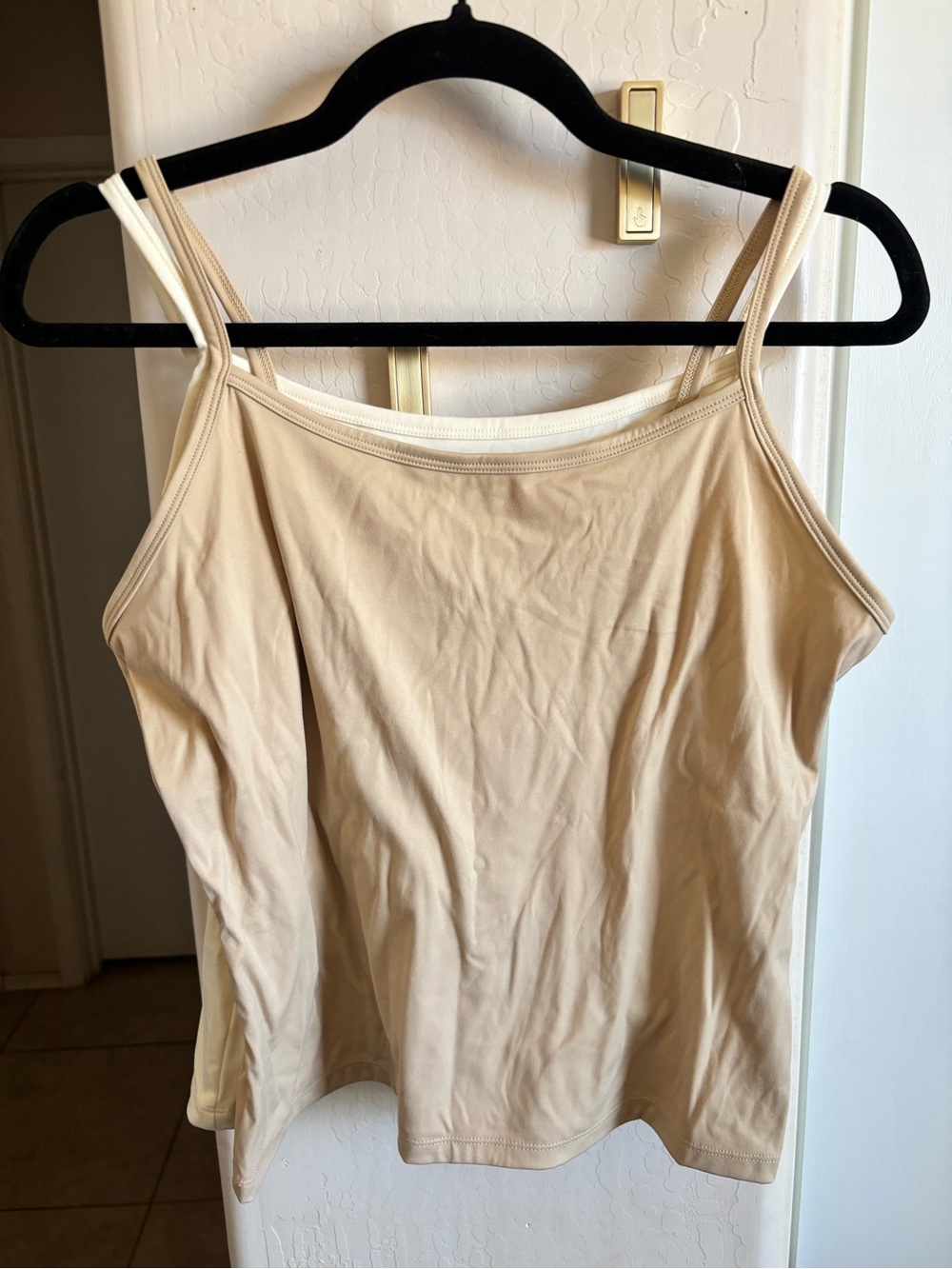 NWOT Urban Rebels (2) pack (1) Beige & (1) tan Spaghetti Strap tank top, Size XL